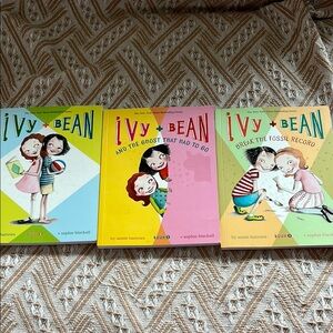 5 for $25! Ivy & Bean books 1,2,3